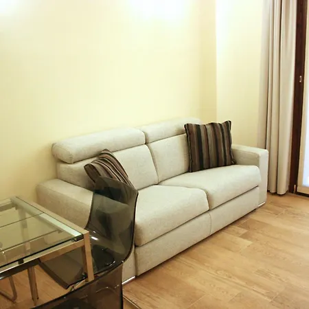 农家乐 德维斯希欧农家乐 *